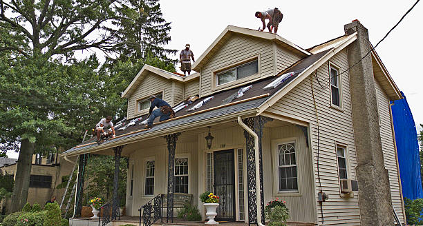 Best Residential Roofing Contractor  in Elwood, KS